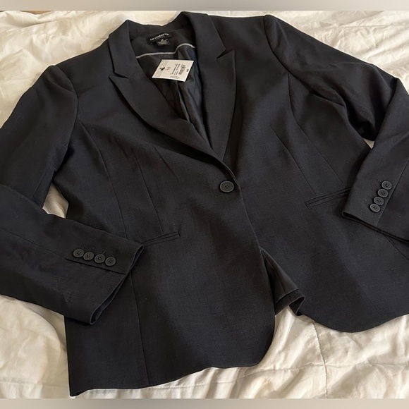 Liz Claiborne Jackets & Blazers - Charcoal gray blazer NWT​​​​​ 👩‍💼🧥